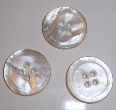 Image 0 of Nice 4 hole pearl button