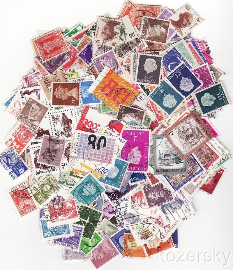  Worldwide Stamp Packet Collection,  2000 different Worldwide stamps