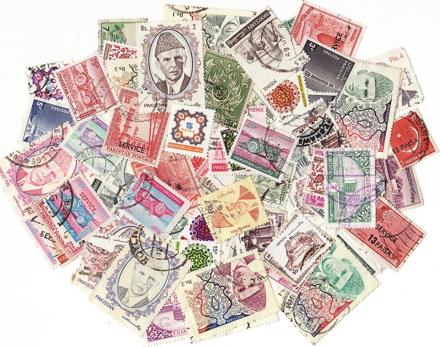 Pakistan Stamp Packet, 100 different stamps from Pakistan