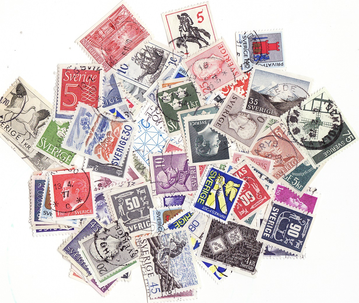 Sweden Stamp Packet, 200 different stamps from Sweden