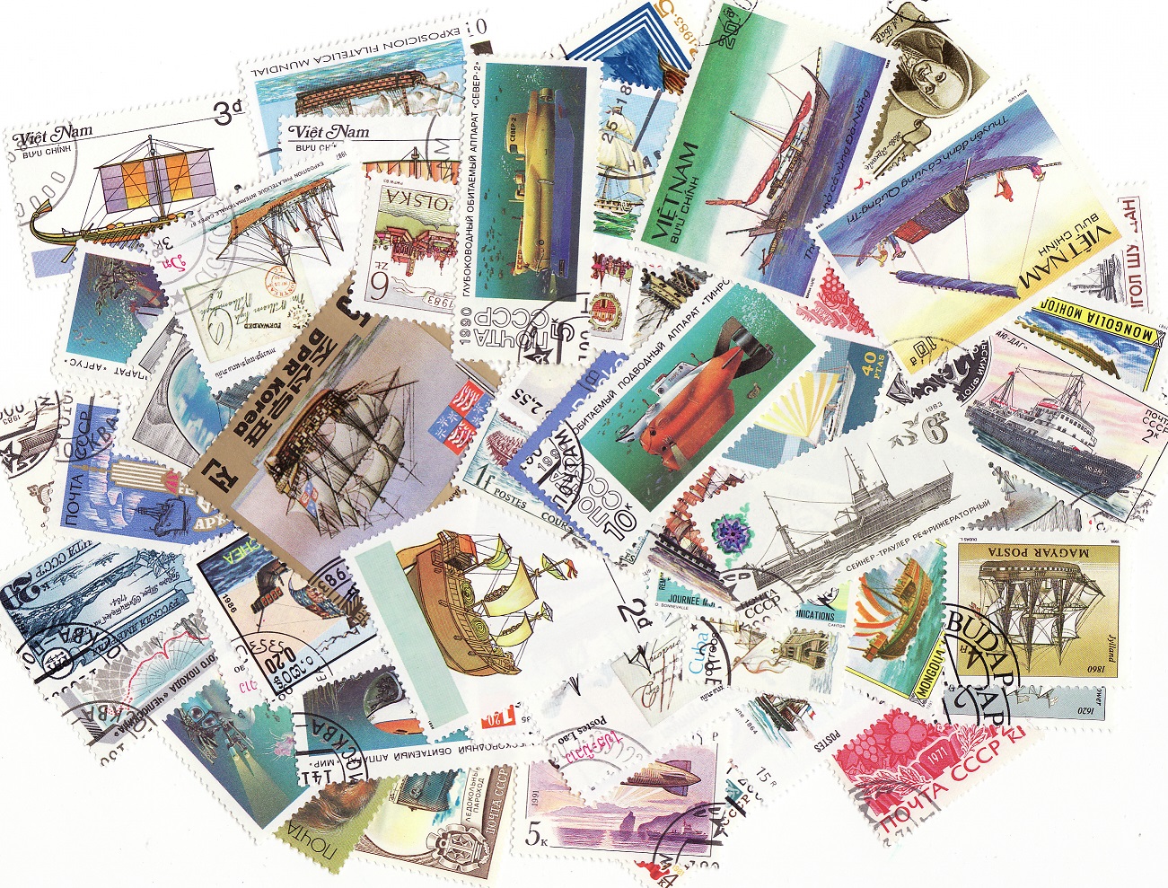  Ships & Boats on Stamps, Topical Stamp Packet, 100 different stamps