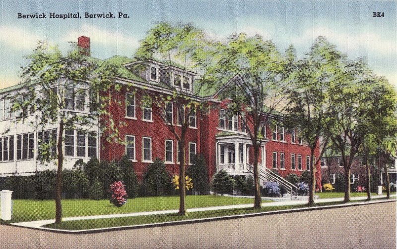 Berwick Hospital, Berwick, Pennsylvania.  Linen Postcard.