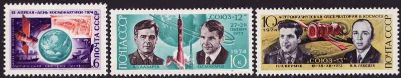 Russia 4175-77, Russia Stamps Cosmonauts' Day, Soyuz 13, MNH