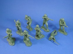 1:32 scale TSSD 16 piece set of 54mm Figures WWII US Army Infantry Fire Support Plastic Green Army Men
