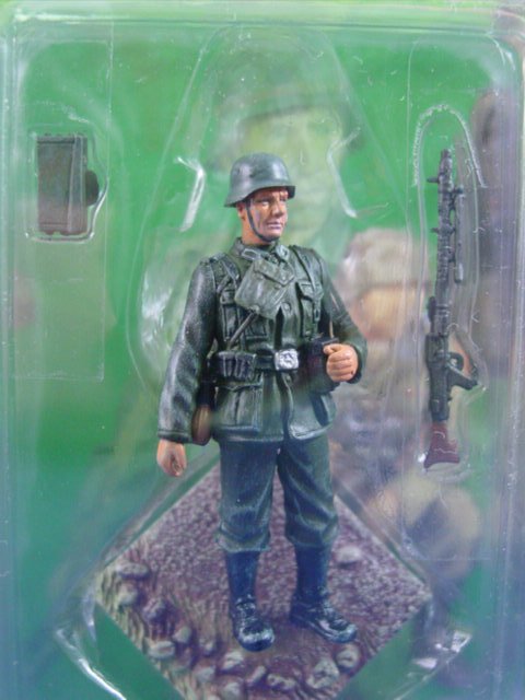 Toy Soldier Dragon Painted WWII German Stalingrad 1942 CanDo 1/35 Scale Figure B