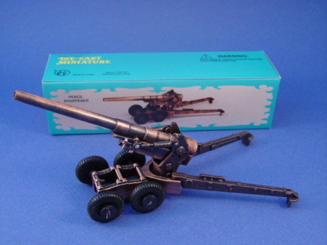 WWII US Long Tom Cannon Diecast Metal Pencil Sharpener 1/72 Scale