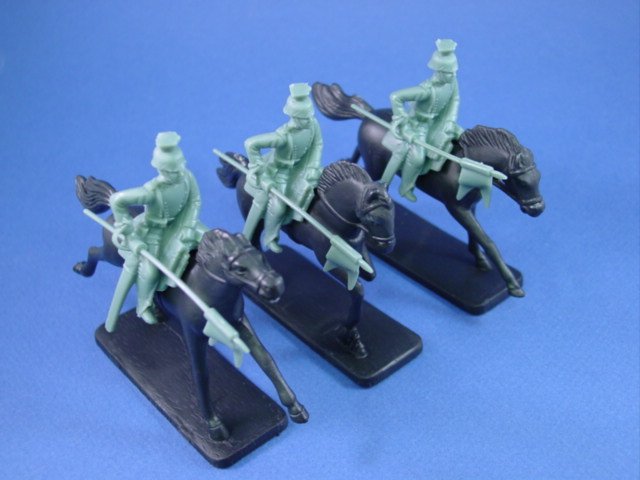 Armies in Plastic 54mm WWI German Uhlans 5 Mounted Figures in Blue/Gray