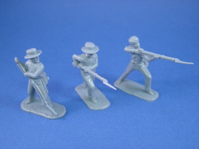 Armies in Plastic 54mm Civil War Confederate Infantry 20 Figures Gray