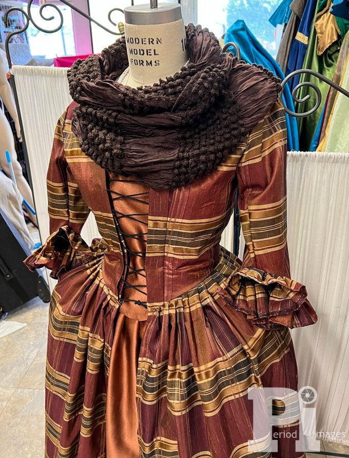 Image 1 of Lady Brenna Highlander Dress