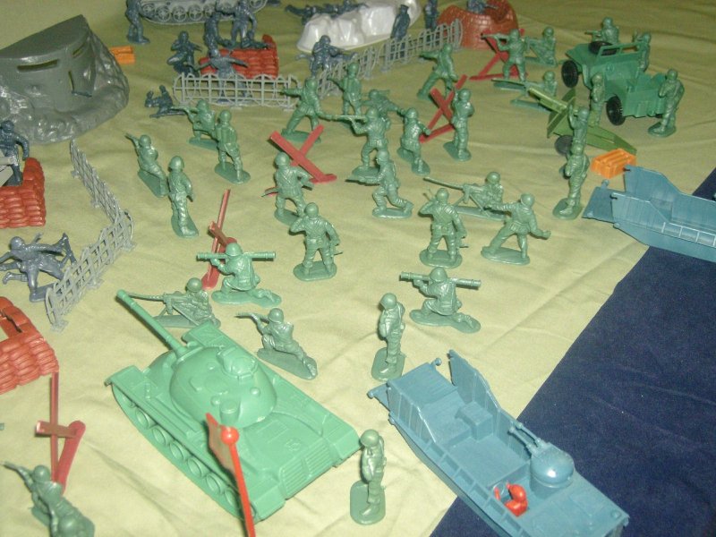 American Troops Hit The Beach