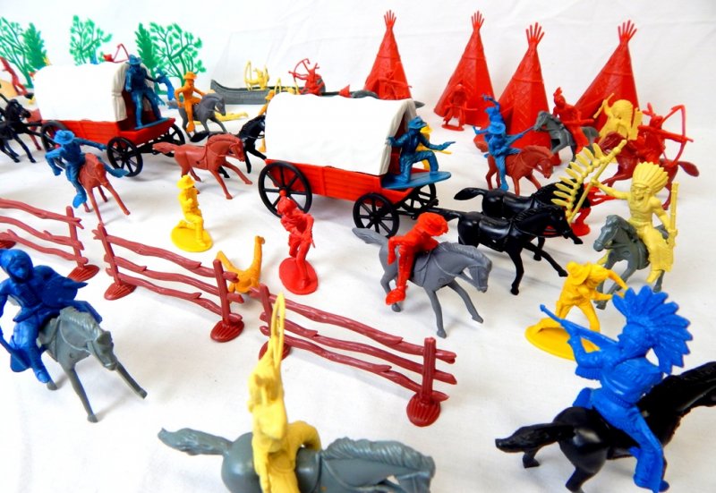 Image 3 of TSD WILD WEST WAGON AMBUSH Limited Edition Playset