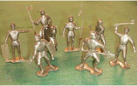 Image 0 of Marx Re-Issue Set Of Gold Medieval Plastic Knights