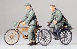 Tamiya 1/35 German Soldiers w/Bicycles Plastic Model Kit 35240