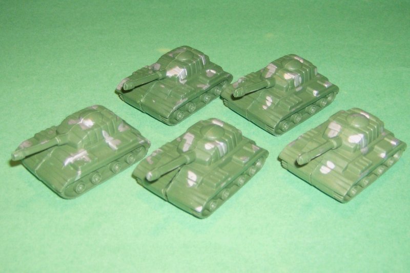 Image 0 of Set Of 5 Small Green Army Tanks Style #2