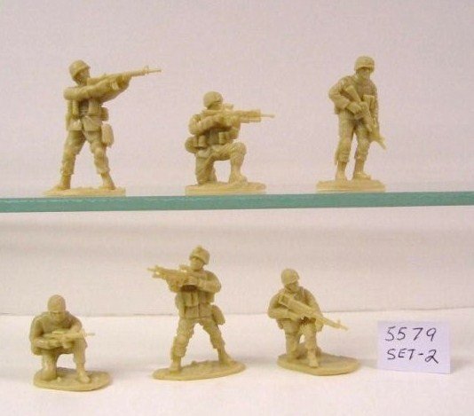 Image 1 of AIP 1/32 Battlefield Combo Series U.S. Marines & Taliban Soldiers Set 5679
