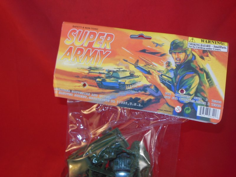 Image 2 of Super Army Plastic Armymen Bagged Set With Cannon, Trucks, Jeep, Soldiers NEW!