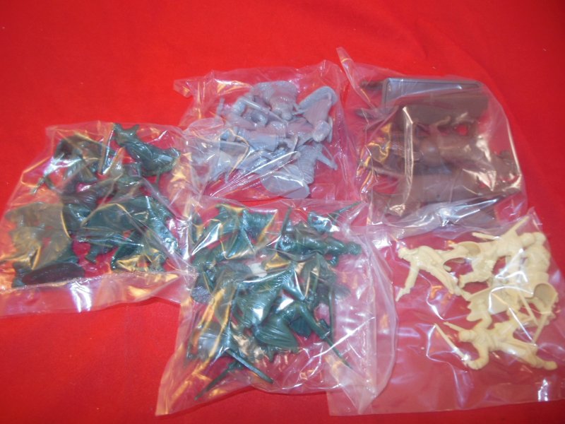 Image 1 of Armies In Plastic 1/32nd Egypt & Sudan Set #3 5707 Dervish Army Figures Set