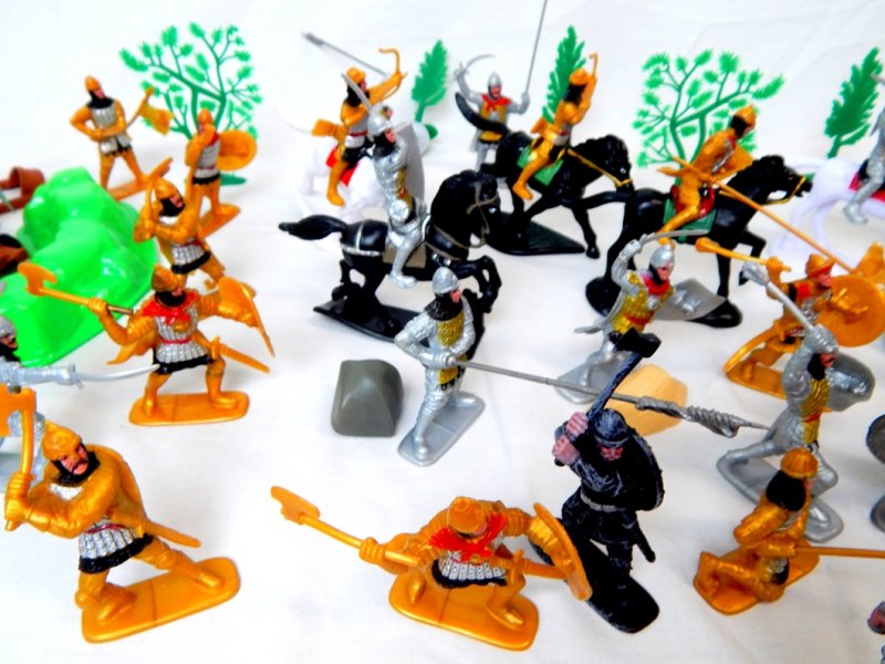 Image 2 of TSD Medieval Barbarian Invasion Limited Edition Playset 