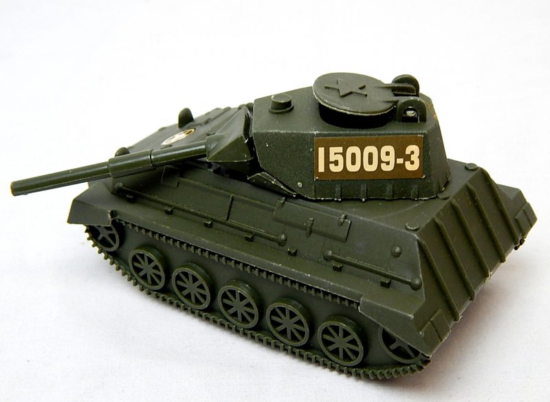 Image 1 of World War II Modern Armored Light Tank Green Plastic Vehicle