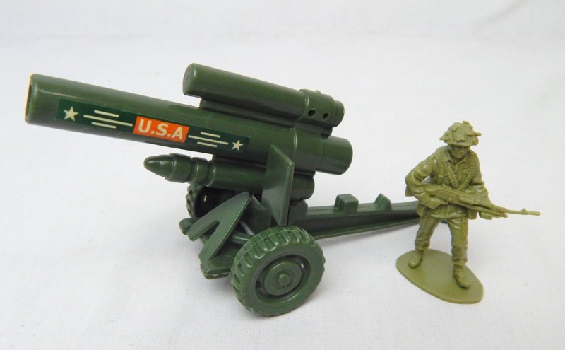 Image 0 of US Army 155mm Howitzer Style Plastic Heavy Artillery Cannon