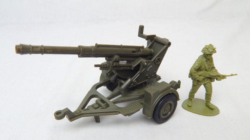 Image 0 of New Ray AA AAA Plastic Modern Artillery Gun