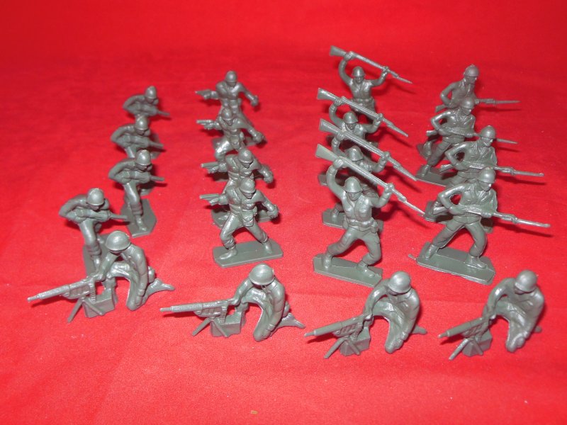Image 0 of Timmee Style Recast WWII Plastic Combat Army Patrol Figures Set