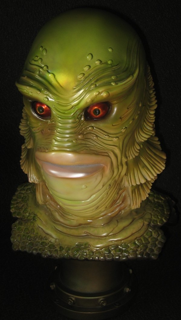 creature from the black lagoon statue