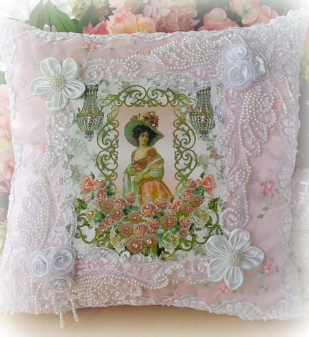 Image 23 of Crystal Roses Pillows