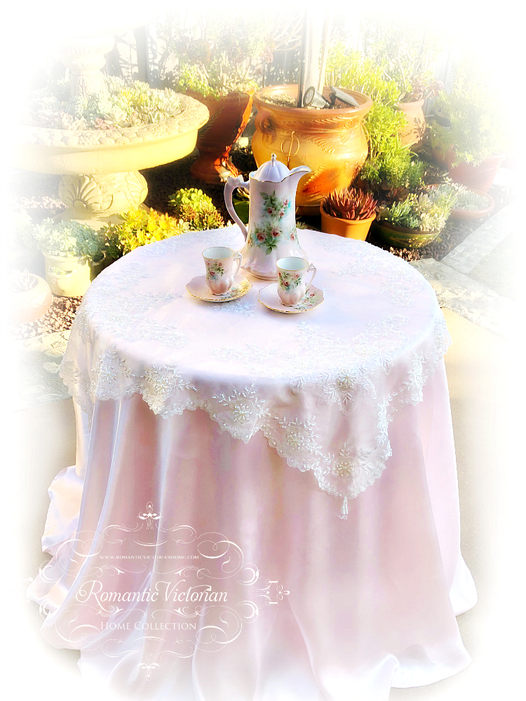 Image 0 of Romantic Victorian Tea Table Beaded Topper