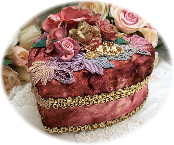 Image 6 of Silk Velvet Heart Box