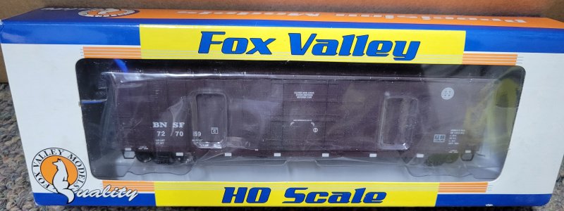 Image 0 of Fox Valley Models 30222 BNSF 727059 SOO 7-post boxcar