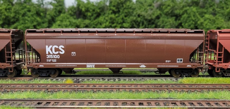 Image 0 of KCS 315100 Accurail ACF4650 Covered Hopper