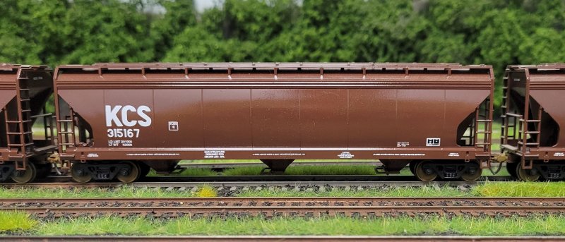 KCS 315167 Accurail ACF4650 Covered Hopper