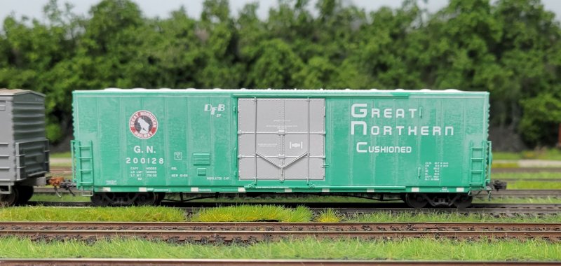 GN 200128 Athearn Genesis PC&F Boxcar