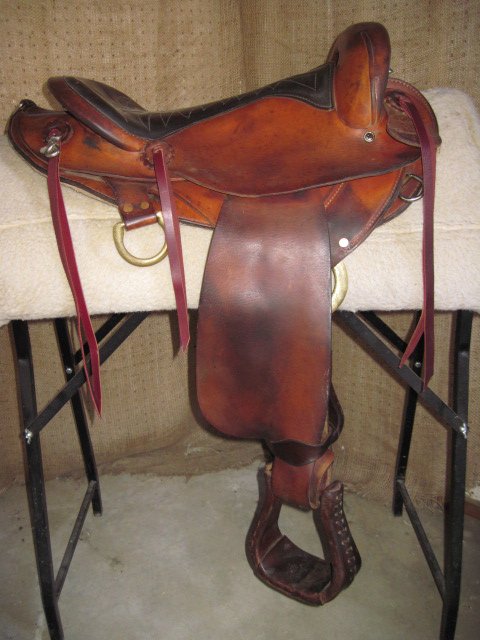 pommel bolsa for endurance saddle