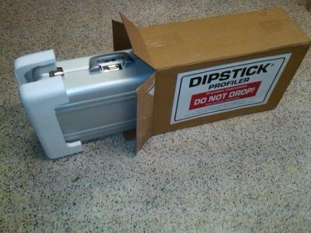The Dipstick Kit in its ZERO case is shipped in a specially designed cardboard box.
