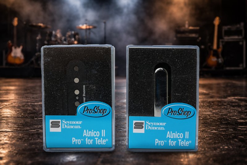 Image 0 of SEYMOUR DUNCAN ALNICO II PRO Telecaster Pickup Set APTR-1 Rhythm & APTL-1 Lead