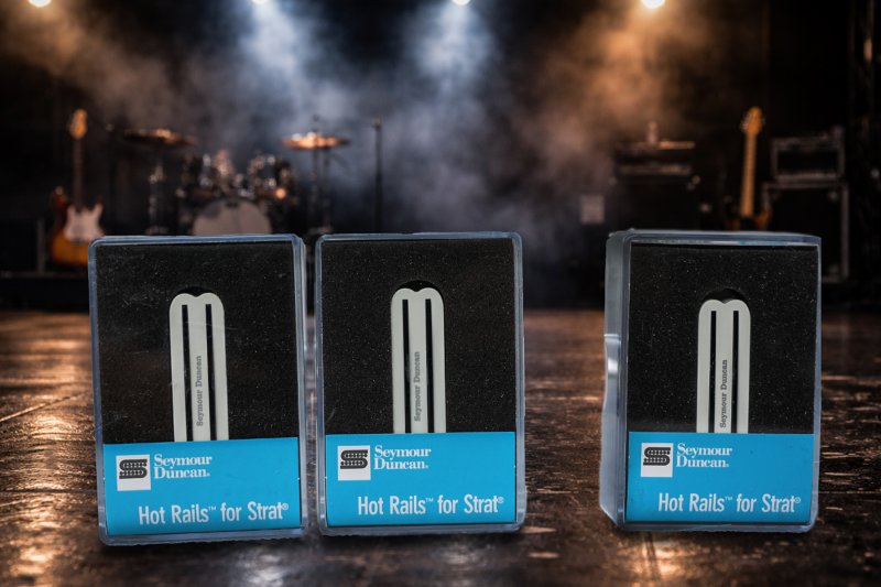 Image 0 of Seymour Duncan SHR-1 Strat Hot Rails Set White 2x SHR-1n / 1x SHR-1b Humbucker