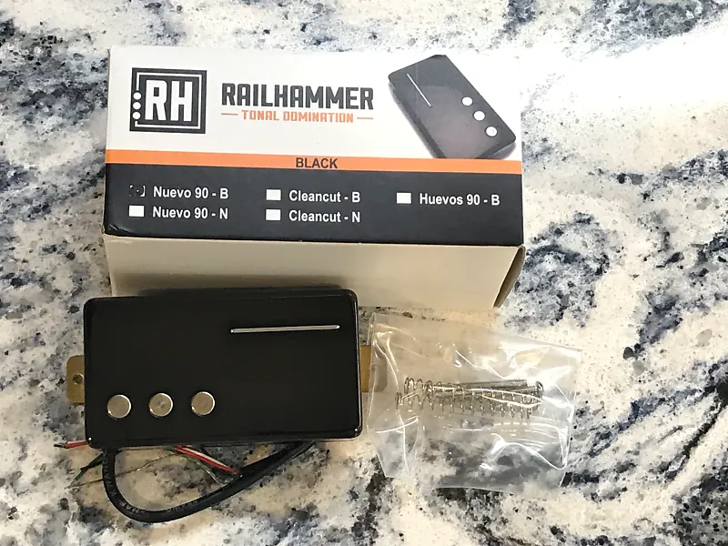 RAILHAMMER Nuevo 90 Bridge Black Humcutter Pickup