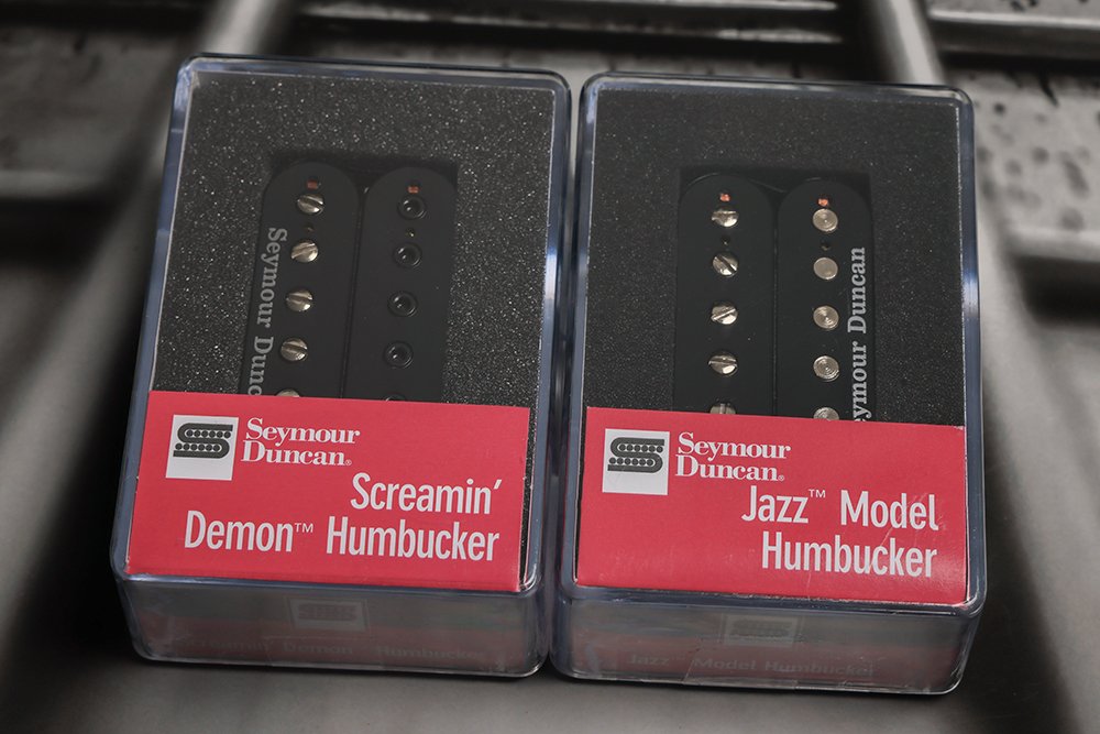 Image 0 of Seymour Duncan SH-12 Screamin' Demon / SH-2N Jazz Neck Black Pickup Set