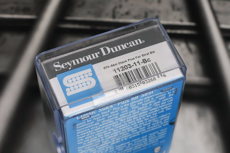 Image 2 of Seymour Duncan STK-S4m Stack Plus Strat Middle Pickup - Black