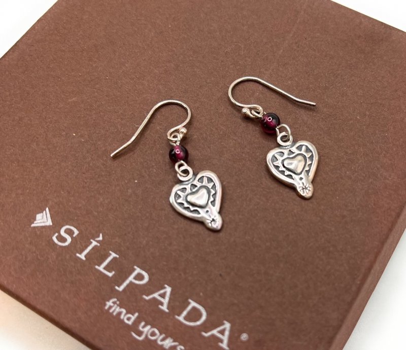 W0953 Retired Silpada Sterling Silver Heart Garnet Earrings