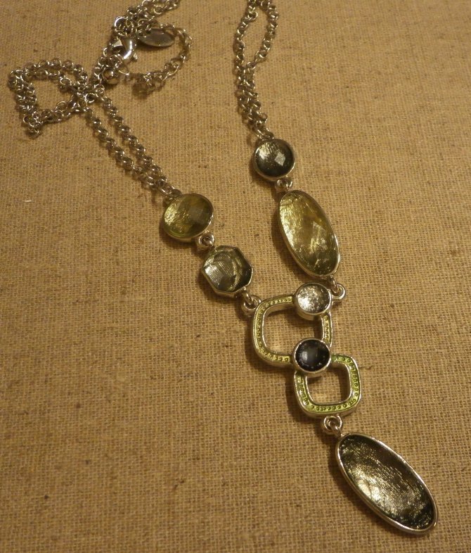 SELTZER Retired lia sophia necklace