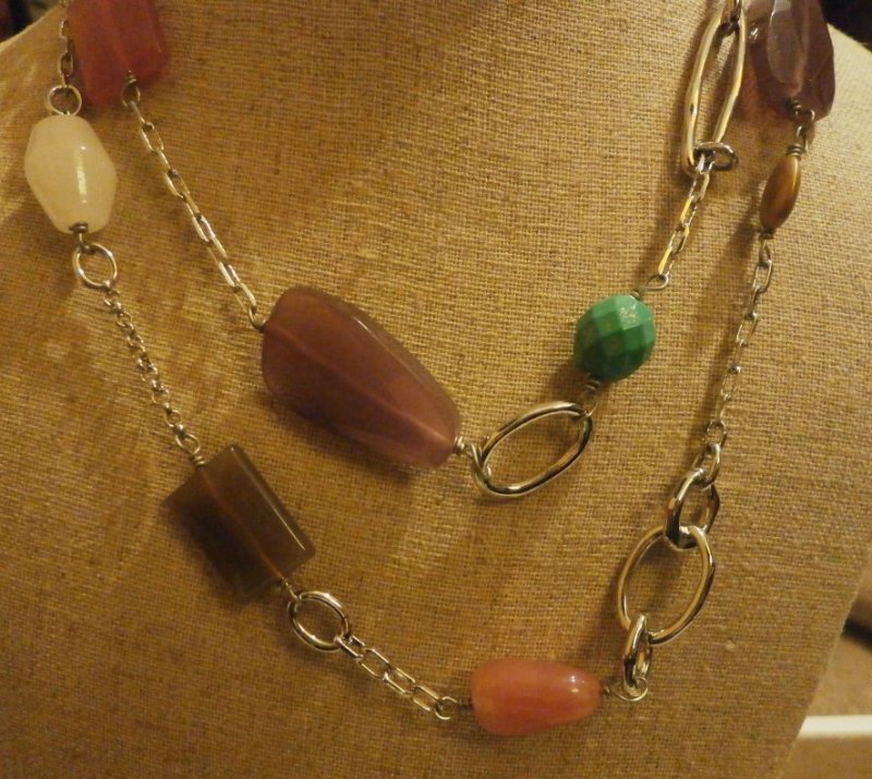 SPECTRUM Retired lia sophia necklace