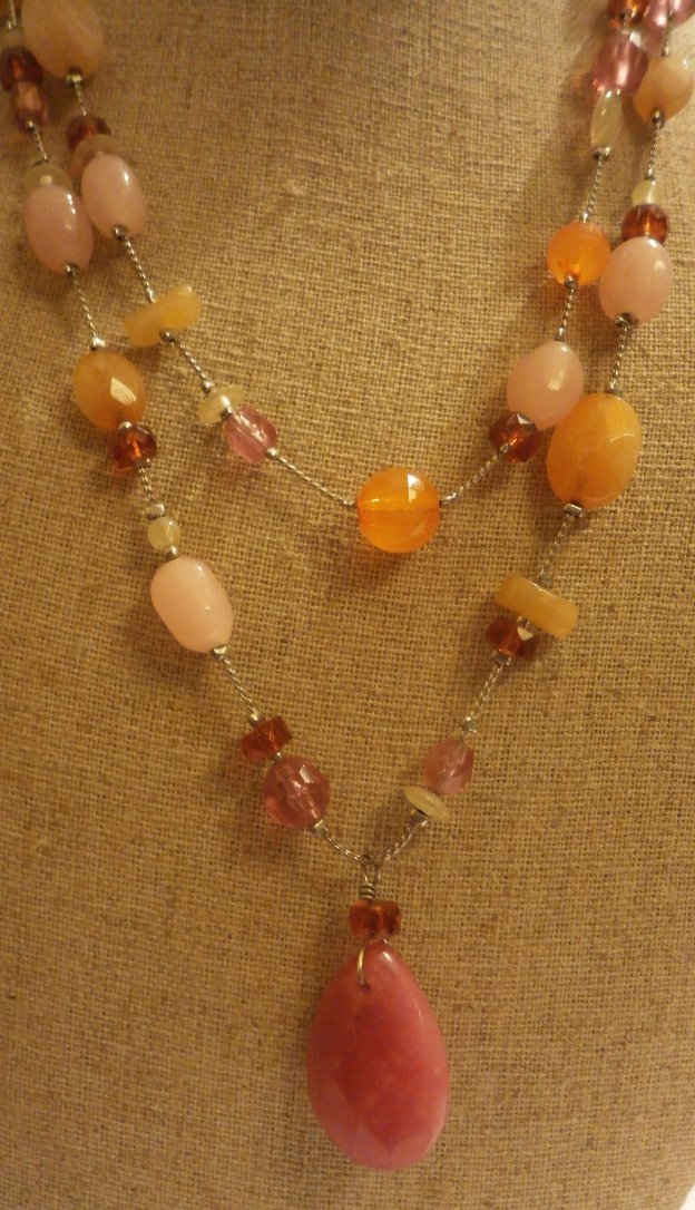 SAUCY Retired lia sophia necklace
