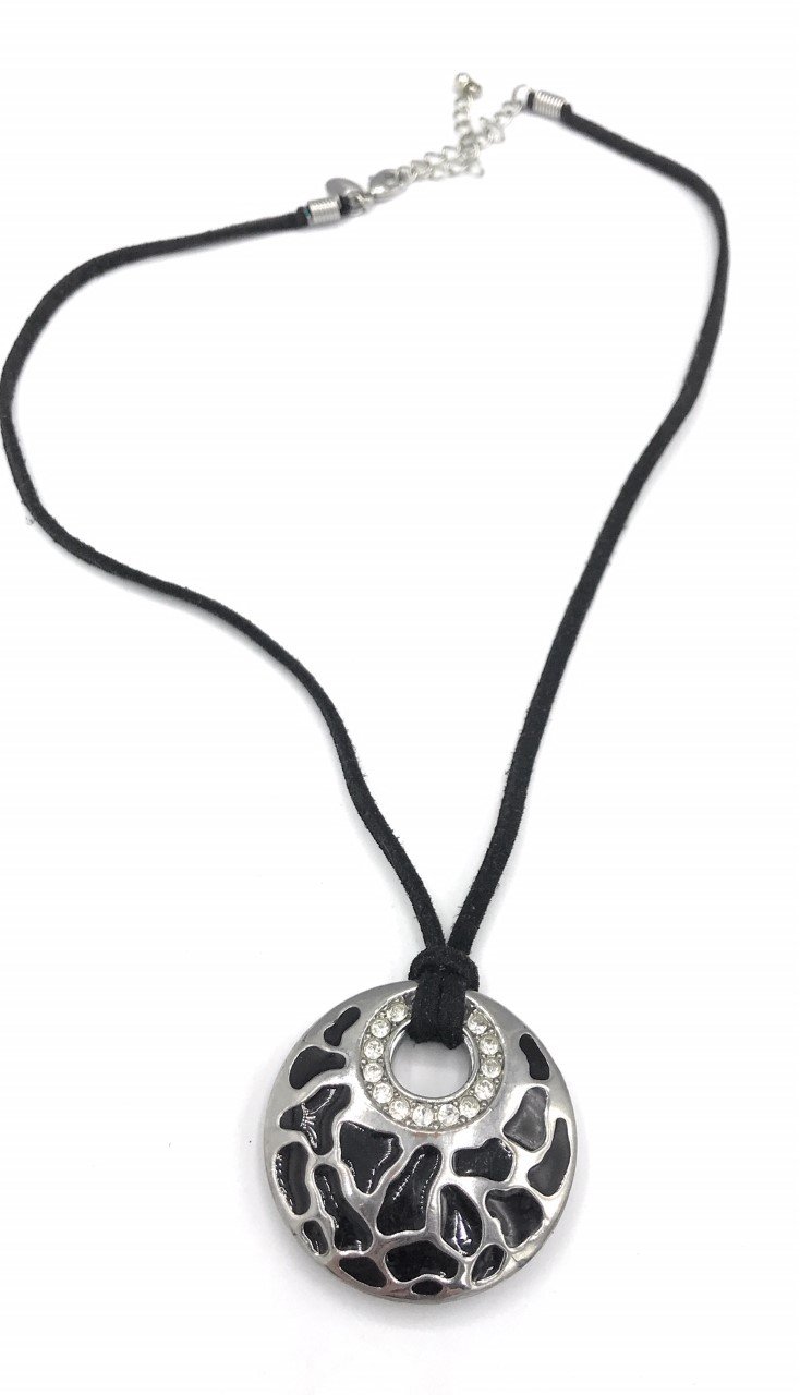 TEMPTRESS Retired lia sophia necklace
