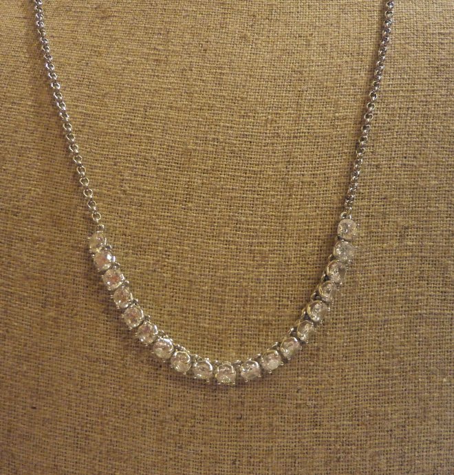 SUGARCANE Retired lia sophia necklace