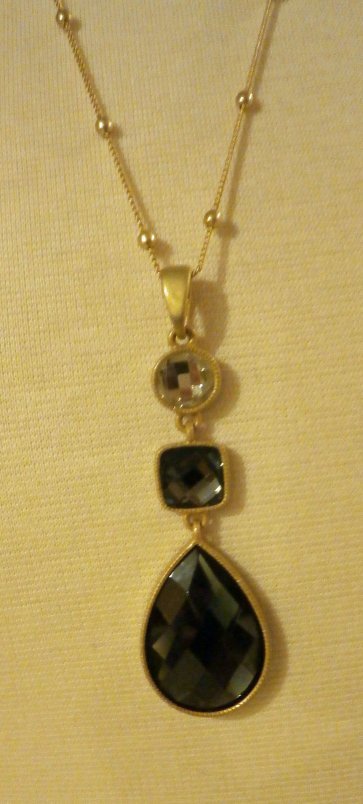 SUPERSTITION Retired lia sophia necklace
