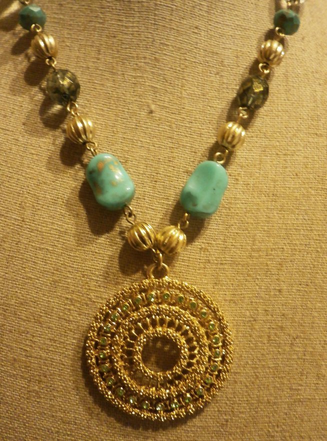 SOLEIL Retired lia sophia necklace
