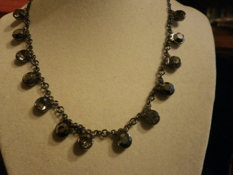 ROUTLETTE Retired lia sophia necklace